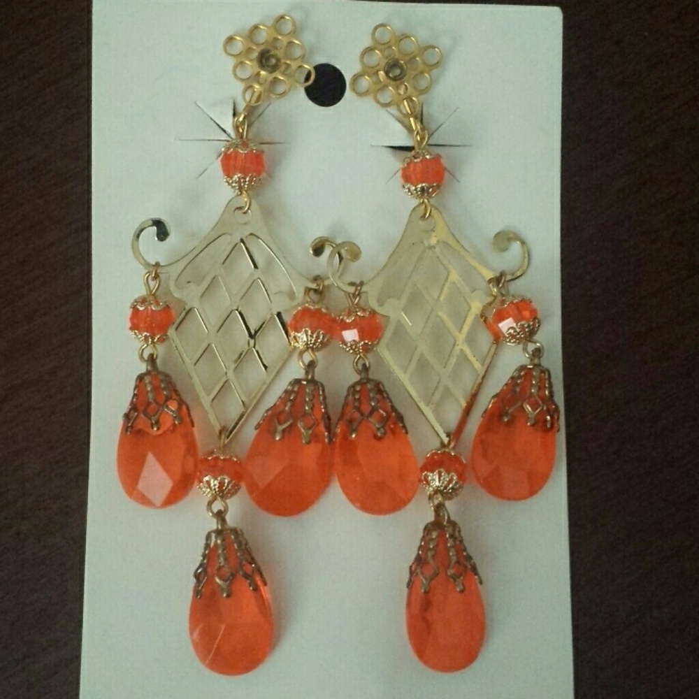Fashion jewelry clip on earrings💜